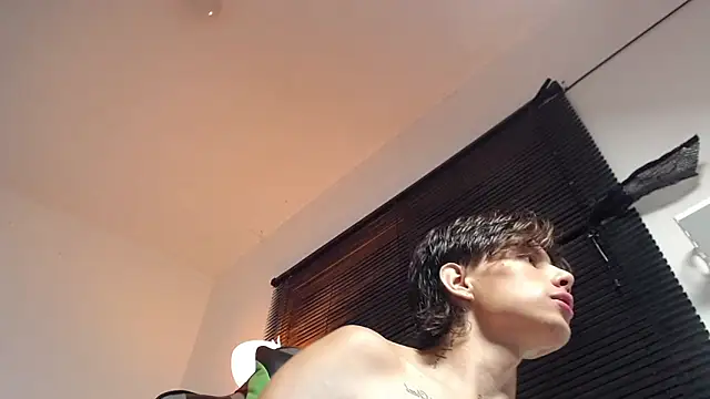 Snapshot of Didi_hard chatting on 02-03-26, 02:53 Didi hard online show from 02-03-26, 02:53