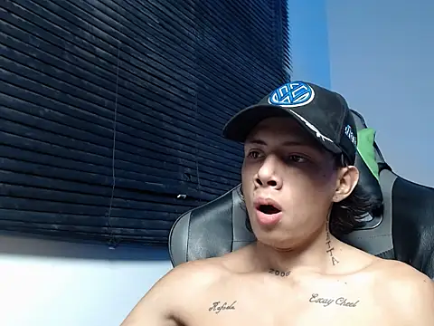 Snapshot of Didi_hard chatting on 02-13-26, 08:10 Didi hard online show from 02-13-26, 08:10