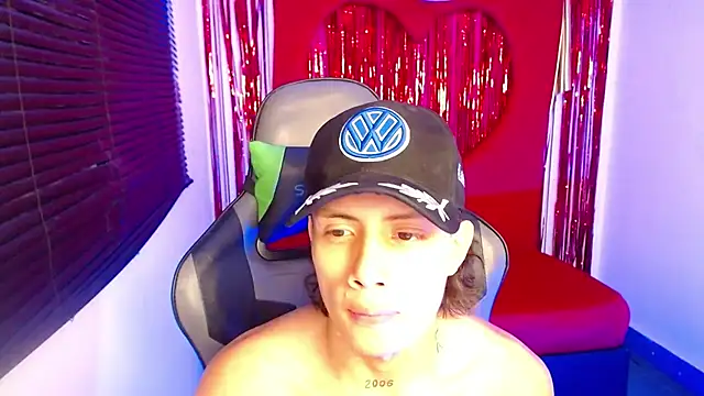 Snapshot of Didi_hard chatting on 02-15-26, 07:51 Didi hard online show from 02-15-26, 07:51