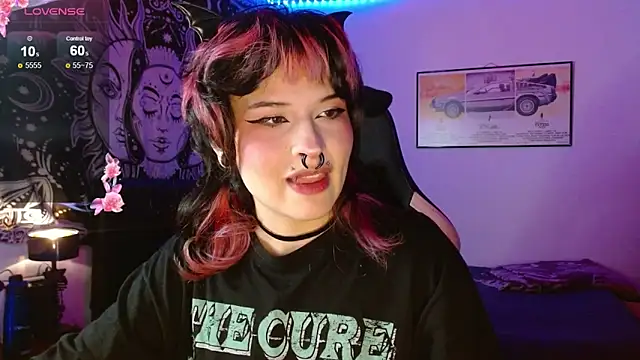 Snapshot of neena_nyx_ chatting on 02-26-26, 10:09 neena nyx online show from 02-26-26, 10:09