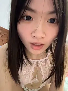 Snapshot of miaomiaou_ chatting on 06-17-26, 01:45 miaomiaou online show from 06-17-26, 01:45