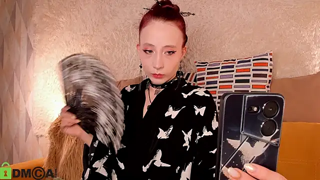 Snapshot of Lea_much chatting on 02-08-26, 09:13 Lea much online show from 02-08-26, 09:13