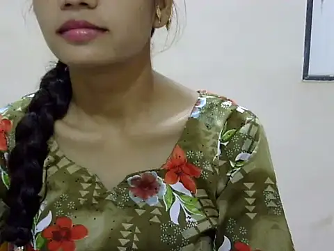 Kulsum S online show from 06-14-26, 01:57