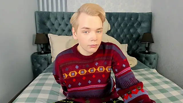 Snapshot of Je_Salvatore chatting on 02-02-26, 07:51 Je Salvatore online show from 02-02-26, 07:51