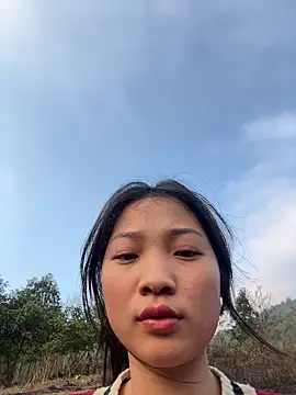 Snapshot of Lyn-be99 chatting on 02-05-26, 09:58 Lyn-be99 online show from 02-05-26, 09:58