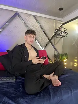 Snapshot of Jasper__jones chatting on 02-17-26, 02:13 Jasper jones online show from 02-17-26, 02:13