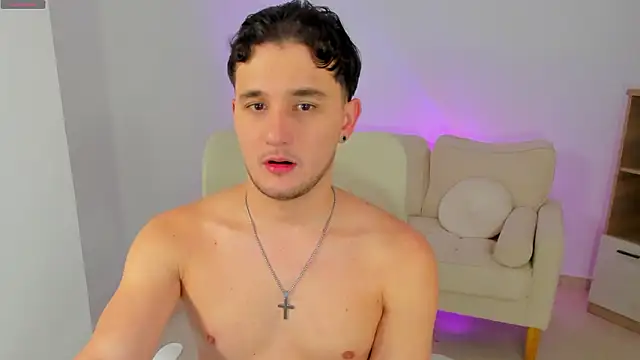 Snapshot of Massimo_Fiore chatting on 02-04-26, 10:36 Massimo Fiore online show from 02-04-26, 10:36