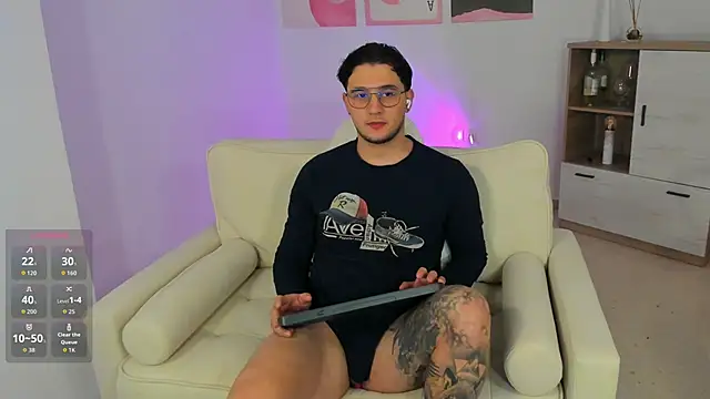 Snapshot of Massimo_Fiore chatting on 02-17-26, 01:40 Massimo Fiore online show from 02-17-26, 01:40