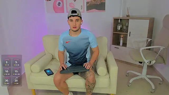 Snapshot of Massimo_Fiore chatting on 02-22-26, 02:45 Massimo Fiore online show from 02-22-26, 02:45