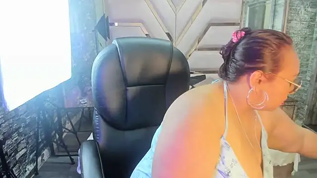 Shara Oz online show from 02-08-26, 02:59