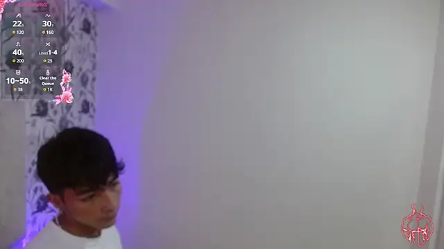 Snapshot of osamu_tay chatting on 02-09-26, 11:58 osamu tay online show from 02-09-26, 11:58