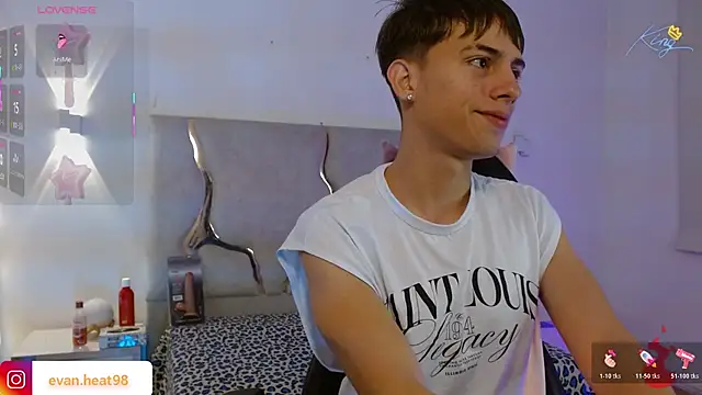 Snapshot of EVAN_TAY chatting on 02-09-26, 03:10 EVAN TAY online show from 02-09-26, 03:10