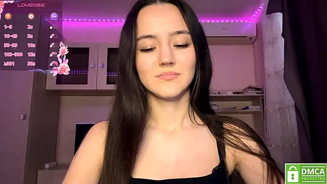 Snapshot of Kiaicatie chatting on 07-05-26, 02:24 Kiaicatie online show from 07-05-26, 02:24