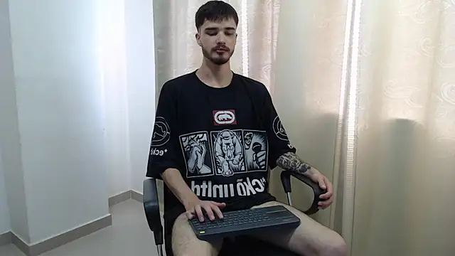 Snapshot of joseh0se chatting on 02-08-26, 12:52 joseh0se online show from 02-08-26, 12:52