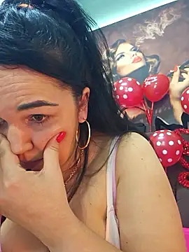 Snapshot of VickyVice chatting on 02-12-26, 06:03 VickyVice online show from 02-12-26, 06:03