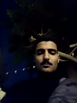 Snapshot of Medo_king1 chatting on 02-04-26, 10:15 Medo king1 online show from 02-04-26, 10:15