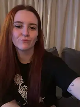 Snapshot of PoppySlut6999 chatting on 02-16-26, 09:33 PoppySlut6999 online show from 02-16-26, 09:33