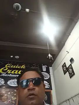 Snapshot of deshilnd chatting on 07-24-26, 08:01 deshilnd online show from 07-24-26, 08:01