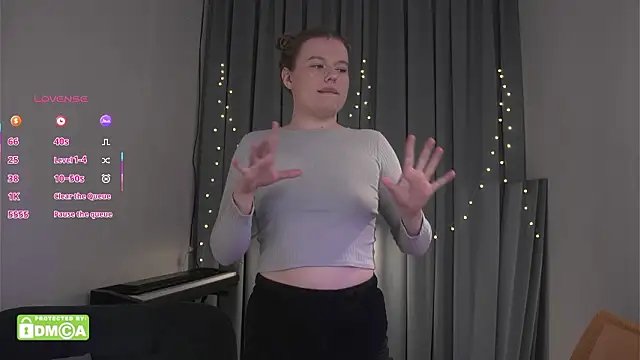 Snapshot of Agatha_Gris chatting on 02-03-26, 09:20 Agatha Gris online show from 02-03-26, 09:20