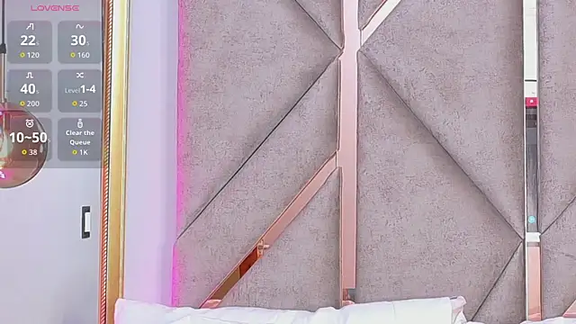 Sally-Noa online show from 03-19-26, 02:21