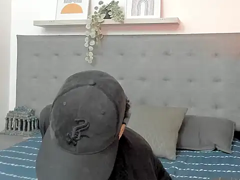 Snapshot of wes_gibbings chatting on 02-02-26, 02:49 wes gibbings online show from 02-02-26, 02:49