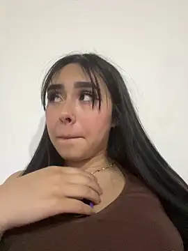 Snapshot of scarlett_pinkk1 chatting on 02-18-26, 04:08 scarlett pinkk1 online show from 02-18-26, 04:08