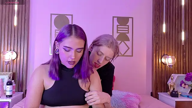 Snapshot of Hanna-Winchester chatting on 02-06-26, 03:44 Hanna-Winchester online show from 02-06-26, 03:44