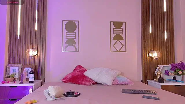 Snapshot of Hanna-Winchester chatting on 02-19-26, 03:24 Hanna-Winchester online show from 02-19-26, 03:24