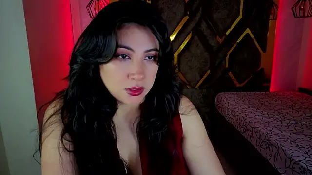 Snapshot of Luvienne chatting on 02-09-26, 07:29 Luvienne online show from 02-09-26, 07:29