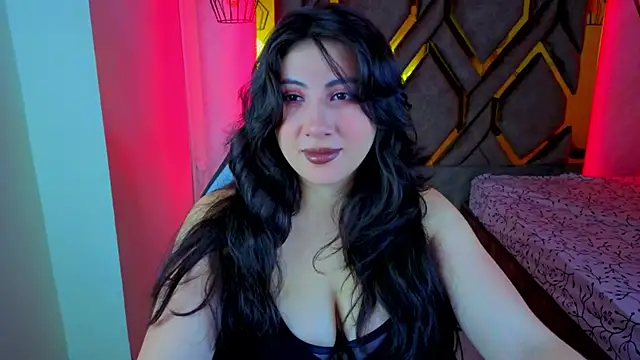 Snapshot of Luvienne chatting on 03-03-26, 07:42 Luvienne online show from 03-03-26, 07:42