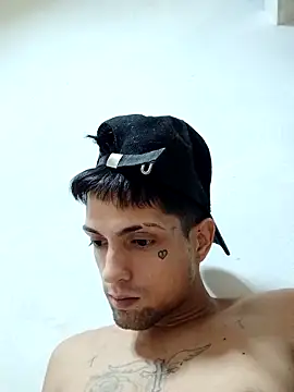 Snapshot of DanyxxxCuba chatting on 02-01-26, 01:26 DanyxxxCuba online show from 02-01-26, 01:26