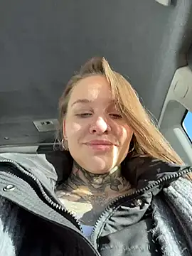 Snapshot of KishaMur chatting on 02-17-26, 04:53 KishaMur online show from 02-17-26, 04:53