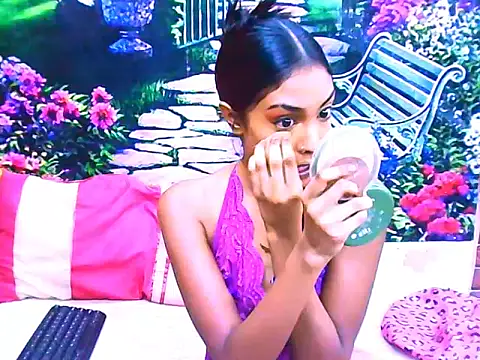 Snapshot of IndianPretty14u2Luv chatting on 04-18-26, 07:07 IndianPretty14u2Luv online show from 04-18-26, 07:07
