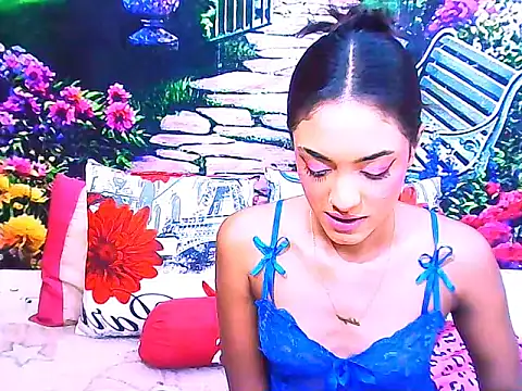 Snapshot of IndianPretty14u2Luv chatting on 05-08-26, 06:30 IndianPretty14u2Luv online show from 05-08-26, 06:30