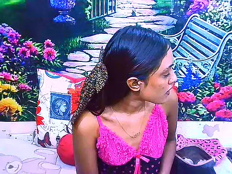 Snapshot of IndianPretty14u2Luv chatting on 05-12-26, 06:16 IndianPretty14u2Luv online show from 05-12-26, 06:16