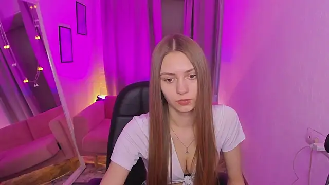 Snapshot of Cheryl_Backer chatting on 02-11-26, 02:33 Cheryl Backer online show from 02-11-26, 02:33