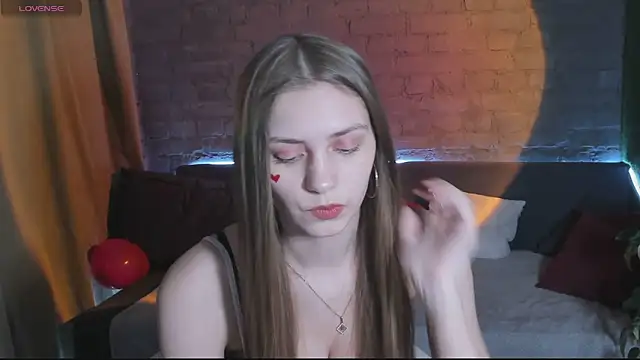 Snapshot of Cheryl_Backer chatting on 02-12-26, 03:18 Cheryl Backer online show from 02-12-26, 03:18