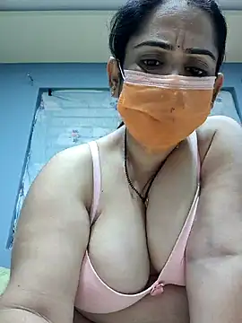 diyam4002 online show from 02-24-26, 06:55