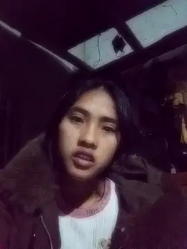 Snapshot of Hoa-tuylip chatting on 02-04-26, 02:34 Hoa-tuylip online show from 02-04-26, 02:34