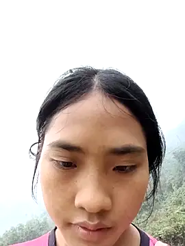 Snapshot of Hoa-tuylip chatting on 02-24-26, 03:15 Hoa-tuylip online show from 02-24-26, 03:15