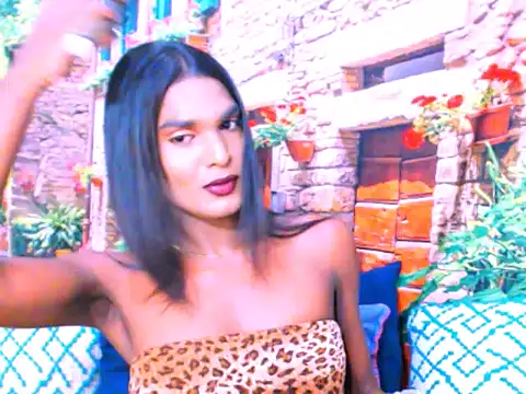 Snapshot of spicybarbie chatting on 02-11-26, 06:35 spicybarbie online show from 02-11-26, 06:35