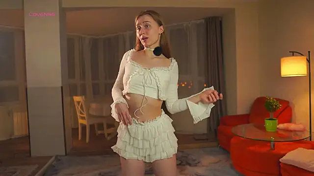 SharaNewbern online show from 03-09-26, 02:43