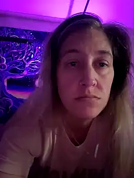 Sunflower0025 online show from 04-01-26, 05:54