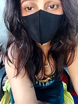 Snapshot of alinaarora chatting on 02-01-26, 02:37 alinaarora online show from 02-01-26, 02:37