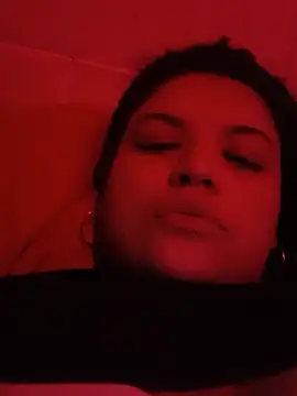 Snapshot of Luzz12 chatting on 07-14-26, 05:40 Luzz12 online show from 07-14-26, 05:40