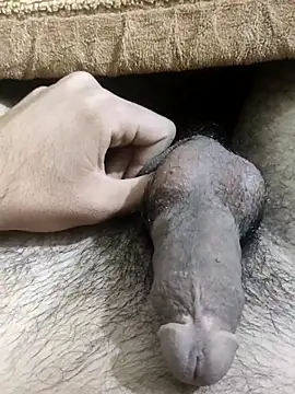 Nniiyakk online show from 04-16-26, 05:03