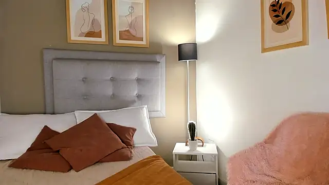 Snapshot of SalomeStorm_ chatting on 03-03-26, 02:56 SalomeStorm online show from 03-03-26, 02:56