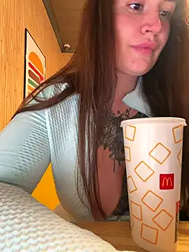 TattooGirlAlia online show from 11-04-25, 07:35