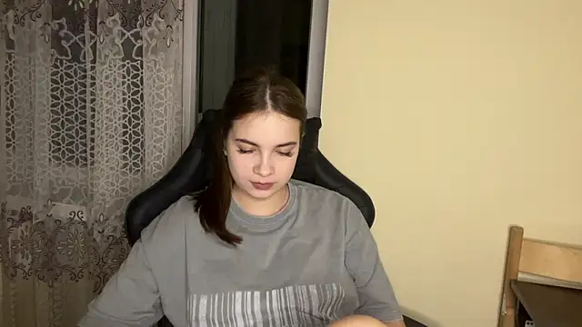 Snapshot of SoftIris_ chatting on 02-09-26, 05:28 SoftIris online show from 02-09-26, 05:28