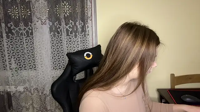 Snapshot of SoftIris_ chatting on 02-21-26, 10:55 SoftIris online show from 02-21-26, 10:55